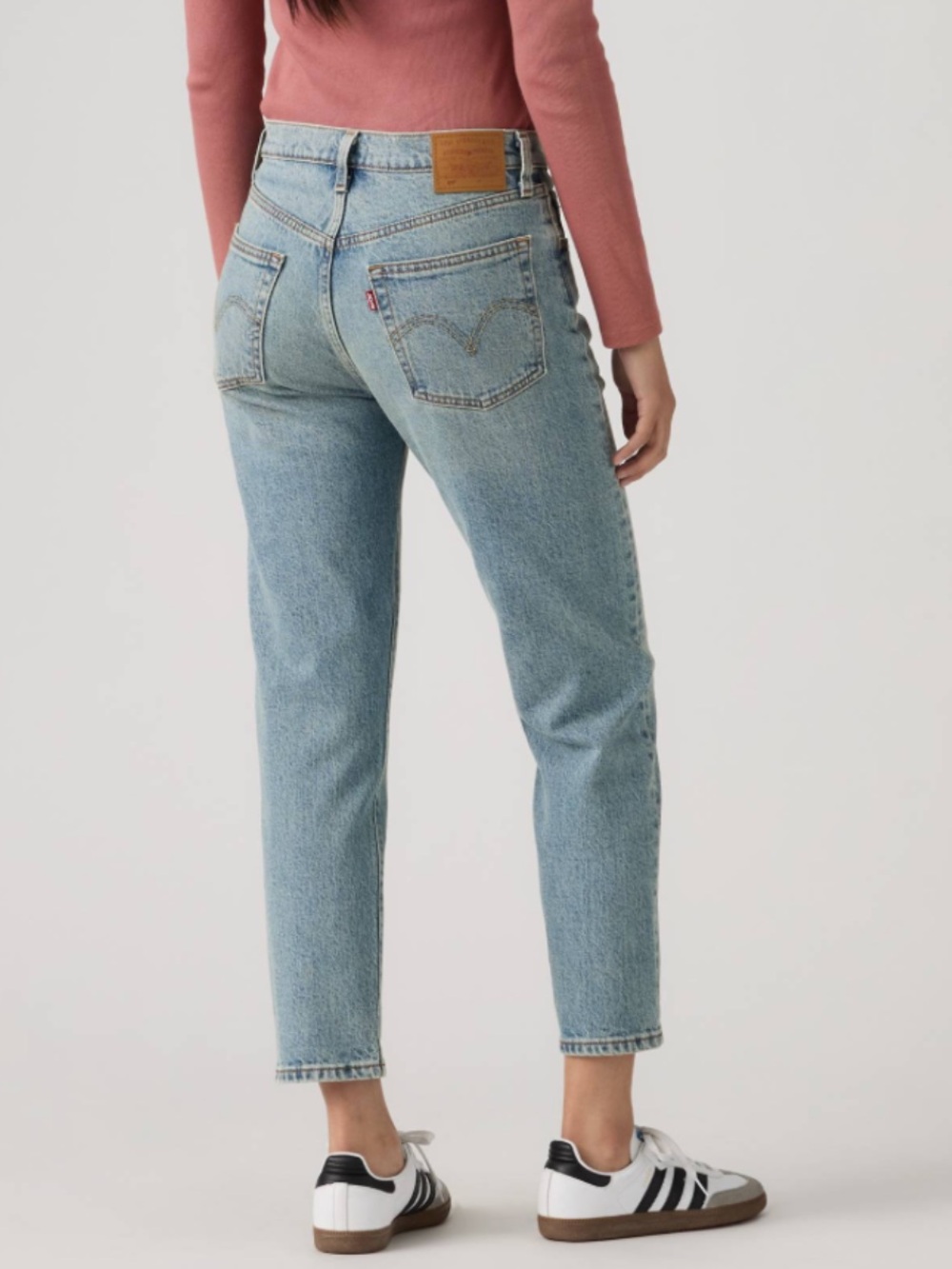 $19 sale Women’s Levi’s Classic Cropped Blue Jeans Brand New Size 6 28